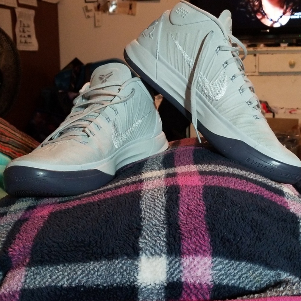 Kobe AD Pure Platinum/White 11.5